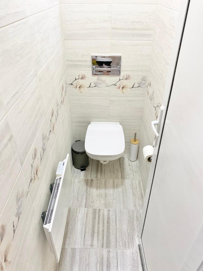 Top Centre Sofia Apartment For 6 Guests Exterior foto