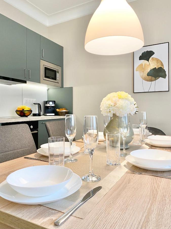 Top Centre Sofia Apartment For 6 Guests Exterior foto